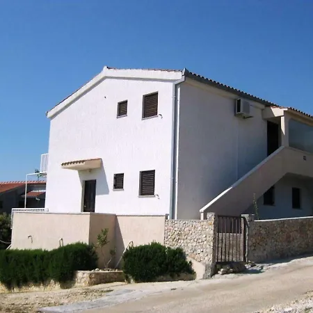 Apartman Ante Rogoznica